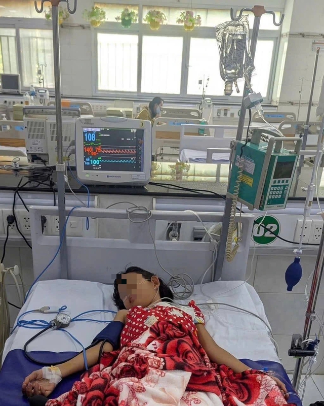 Cần Thơ: Chưa đầy 2 tháng, 17 trẻ nhập viện do sốt xuất huyết Dengue  - Ảnh 1.