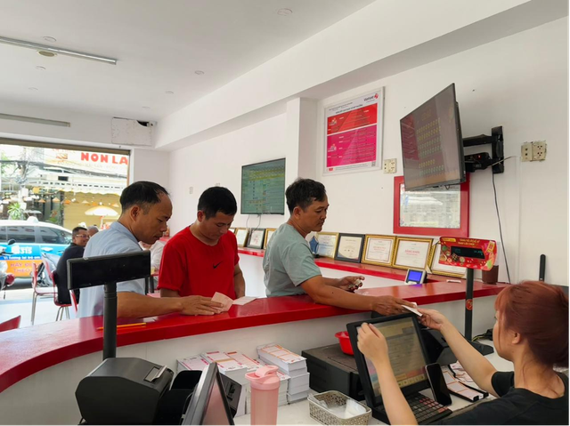 Điều gì sẽ xảy ra khi xổ số Lotto 5/35 vượt 12 tỉ đồng?- Ảnh 3. Điều gì sẽ xảy ra khi xổ số Lotto 5/35 vượt 12 tỉ đồng?- Ảnh 3.