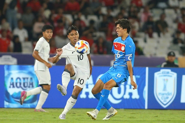 U.23 Indonesia đặt 1 chân vào bán kết Đông Nam Á U.23 Indonesia đặt 1 chân vào bán kết Đông Nam Á