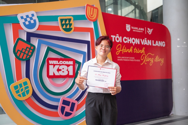 Học sinh xuất sắc trường THPT chuyên chọn Văn Lang để hiện thực hóa giấc mơ ĐH- Ảnh 4. Học sinh xuất sắc trường THPT chuyên chọn Văn Lang để hiện thực hóa giấc mơ ĐH- Ảnh 4.