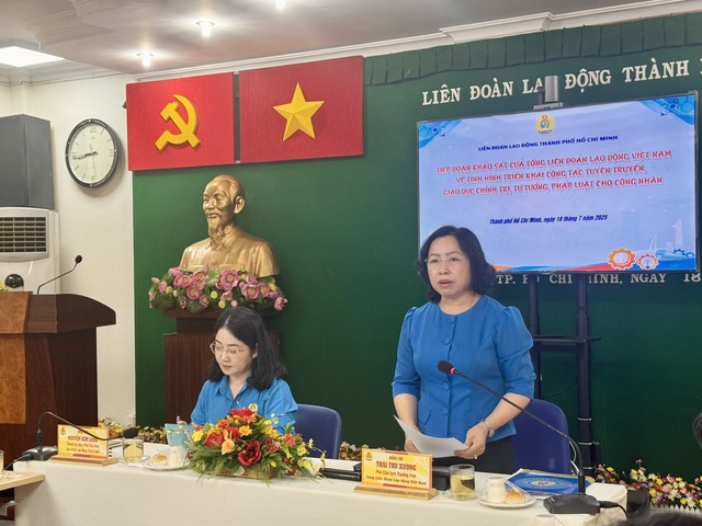 Công ty PouYuen chăm lo công nhân bằng lớp học cuối tuần có lương