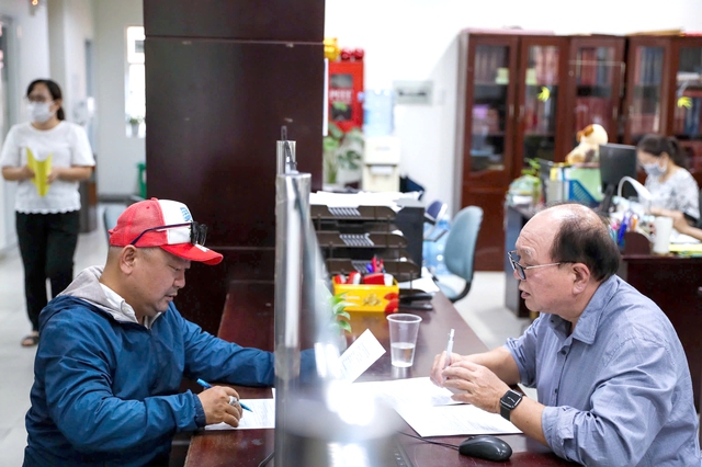 Bàn giao nhà cho người dân biên giới Y Tý tỉnh Lào Cai: Câu chuyện về tình người - Ảnh 2.
