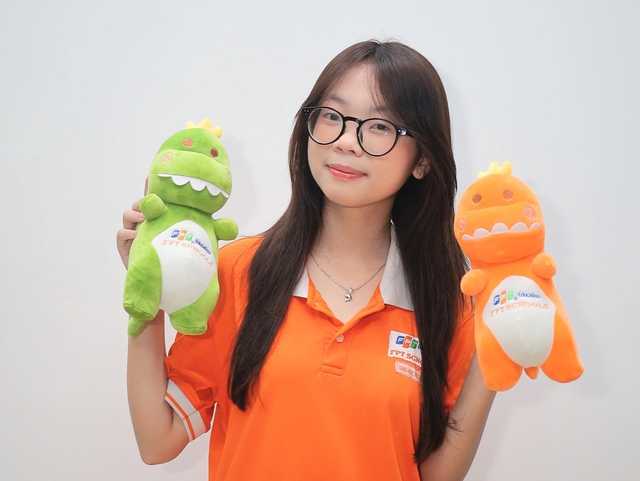 Những thí sinh đạt 9.75 điểm văn thi tốt nghiệp THPT đã học  - Ảnh 1.