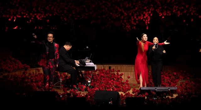 Lý do Hà Anh Tuấn kêu gọi khán giả diện áo dài trong concert tại Mỹ- Ảnh 1. Lý do Hà Anh Tuấn kêu gọi khán giả diện áo dài trong concert tại Mỹ- Ảnh 1.