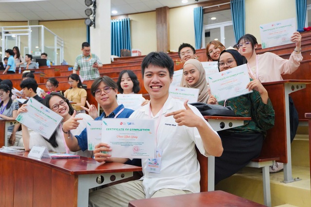 Sinh viên 24 trường ĐH của 8 quốc gia đến Việt Nam tham gia trại hè