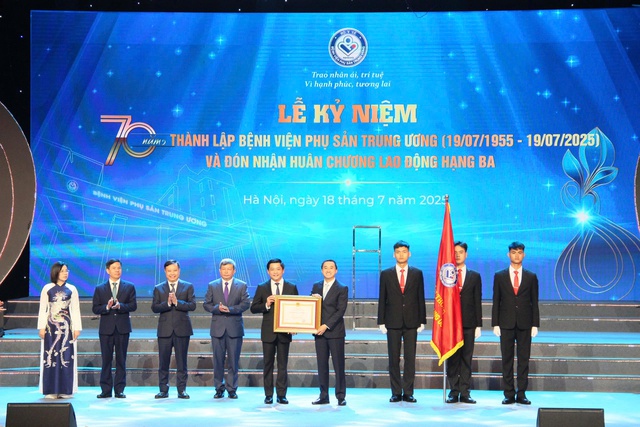 Bệnh viện Phụ sản T.Ư ứng dụng kỹ thuật cao điều trị, chăm sóc trẻ sinh non - Ảnh 1.