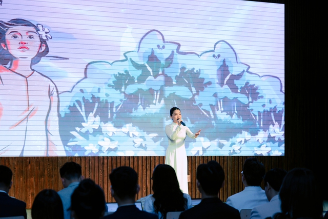 Thanh Ngọc, Duyên Quỳnh diện áo dài, khoe giọng cao vút trên sân khấu sinh viên- Ảnh 2. Thanh Ngọc, Duyên Quỳnh diện áo dài, khoe giọng cao vút trên sân khấu sinh viên- Ảnh 2.