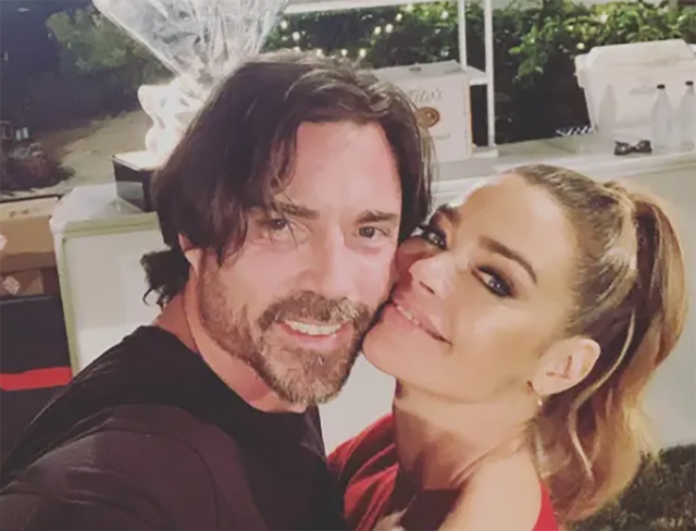 Nữ diễn viên Denise Richards bị chồng bạo hành nặng nề - Ảnh 1.