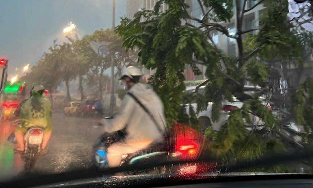 Bão số 3 mạnh lên, Thủ tướng chỉ đạo ứng phó khẩn - Ảnh 1.