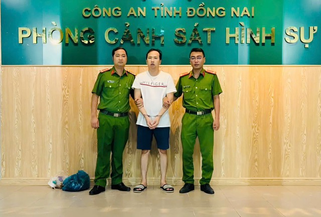 Từ Bà Rịa mang súng đến Đồng Nai bắn chết người do mâu thuẫn tiền bạc - Ảnh 1.