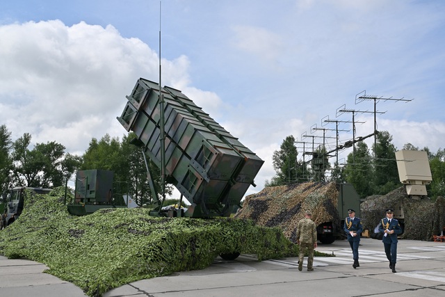 Mỹ tìm cách đẩy nhanh việc chuyển Patriot cho Ukraine, Úc gửi xe tăng Mỹ tìm cách đẩy nhanh việc chuyển Patriot cho Ukraine, Úc gửi xe tăng