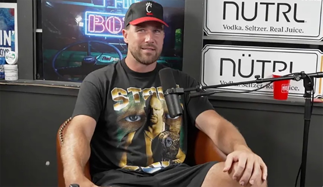 Travis Kelce tiết lộ cái giá phải trả của sự nổi tiếng khi yêu Taylor Swift - Ảnh 2.
