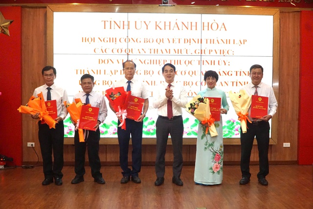 Khánh Hòa chỉ định nhân sự nhiều vị trí chủ chốt- Ảnh 1.
