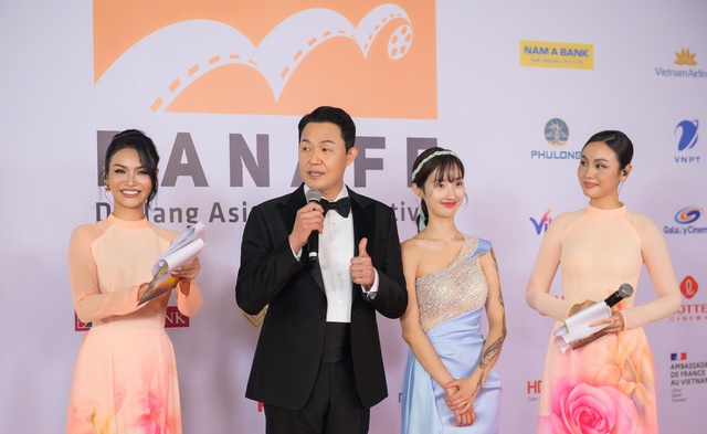 Tài tử Park Sung Woong: Sẽ cân nhắc hợp tác với Lý Hải- Ảnh 3. Tài tử Park Sung Woong: Sẽ cân nhắc hợp tác với Lý Hải- Ảnh 3.