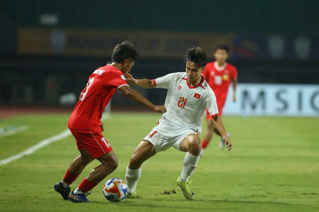 U.23 Việt Nam mà không thắng nổi Campuchia, nghĩ gì đến vô địch Đông Nam Á!- Ảnh 2. U.23 Việt Nam mà không thắng nổi Campuchia, nghĩ gì đến vô địch Đông Nam Á!- Ảnh 2.