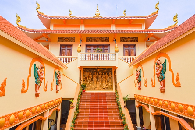 Chàng trai đầu tư hơn 20 tỉ đồng xây bảo tàng dừa sáp Chàng trai đầu tư hơn 20 tỉ đồng xây bảo tàng dừa sáp