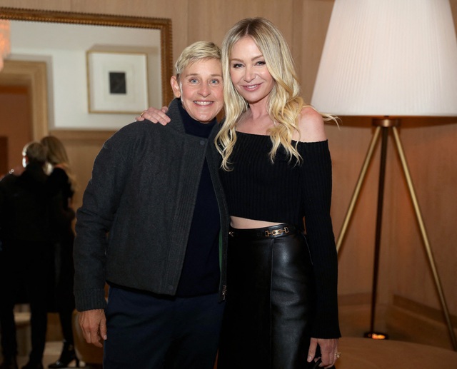 MC Ellen DeGeneres hé lộ cuộc sống mới sau khi rời Mỹ vì ông Donald Trump- Ảnh 3. MC Ellen DeGeneres hé lộ cuộc sống mới sau khi rời Mỹ vì ông Donald Trump- Ảnh 3.