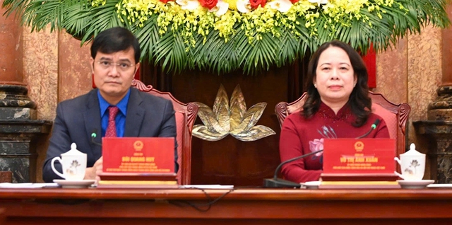 Sứ mệnh xây dựng đất nước của trí thức trẻ Sứ mệnh xây dựng đất nước của trí thức trẻ