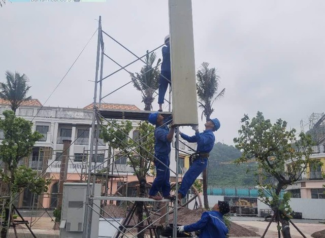 Đảm bảo thông tin liên lạc, hỗ trợ người dân ứng phó bão số 3 (Wipha)- Ảnh 1. Đảm bảo thông tin liên lạc, hỗ trợ người dân ứng phó bão số 3 (Wipha)- Ảnh 1.