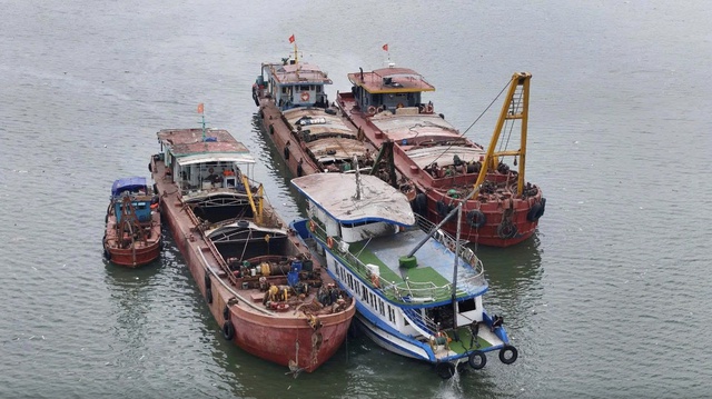 Bồi thường bảo hiểm hơn 14 tỉ vụ lật tàu du lịch trên vịnh Hạ Long - Ảnh 1.