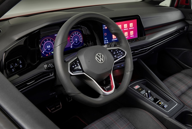 Volkswagen Golf nhận đặt cọc, giá dự kiến từ 798 triệu đồng - Ảnh 2.