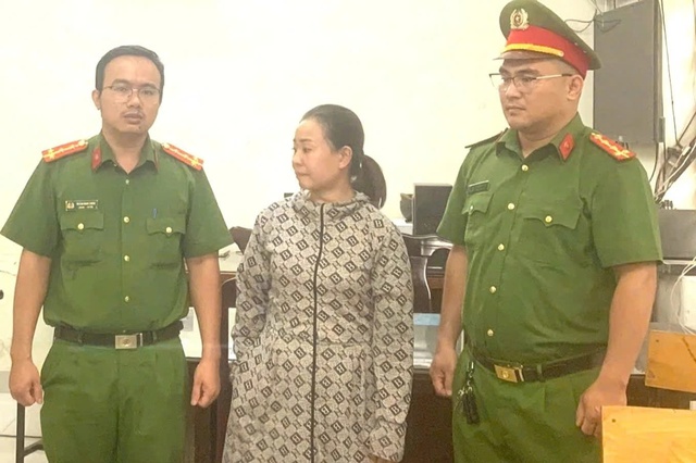 Giả mạo làm ' cò ' sổ đỏ lừa đảo 350 triệu đồng tại Đà Nẵng - Ảnh 1.
