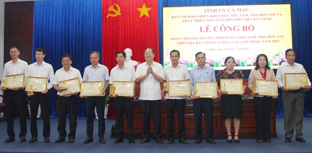 Cà Mau hoàn thành chương trình xóa nhà tạm, nhà dột nát - Ảnh 3.