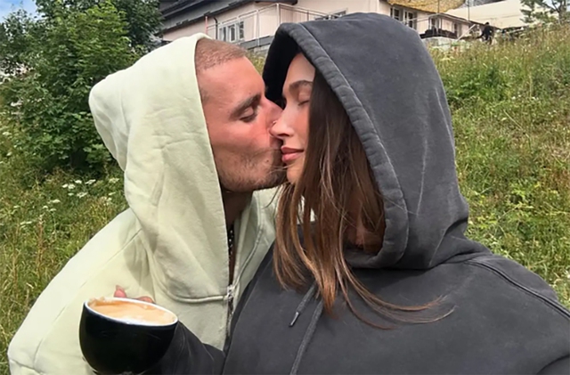 Hailey Bieber tiết lộ cuộc hôn nhân với Justin Bieber là 'điên rồ' - Ảnh 2.