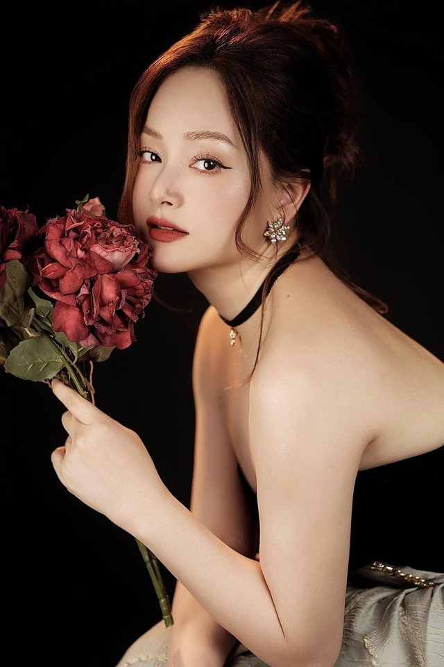 


Dòng trạng thái của Lan Phương trên trang cá nhân nhanh chóng nhận được sự quan tâm, nhiều lời an ủi, động viên tinh thần từ bạn bè và khán giả  