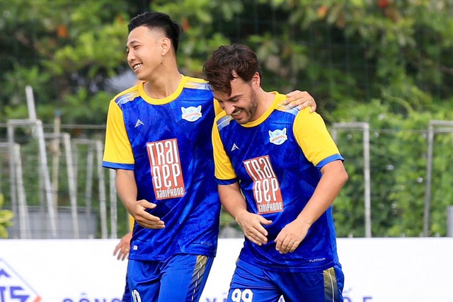 Công Nhậm lập hat-trick, Minh 'nhí' ghi cú đúp tạo kịch tính tại Trường ĐH Đồng Tháp- Ảnh 13.