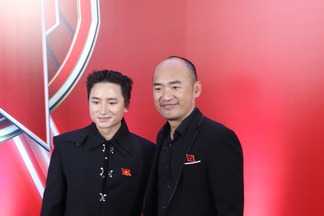 Lê Dương Bảo Lâm 'kể xấu' đàn em, lên tiếng chuyện gây cười trong show thực tế - Ảnh 1.