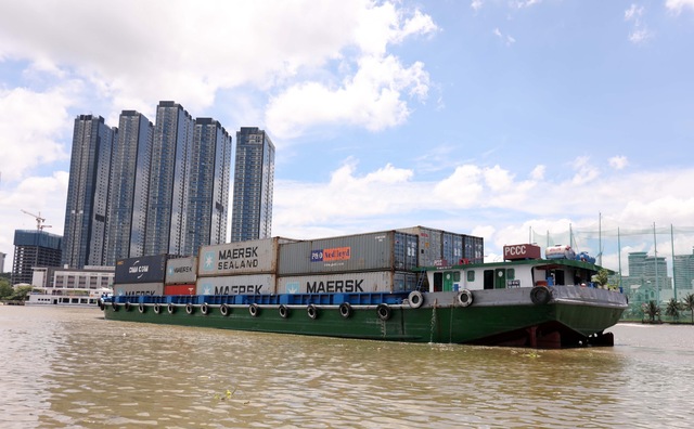 Bứt phá giao thông thủy - Ảnh 1.