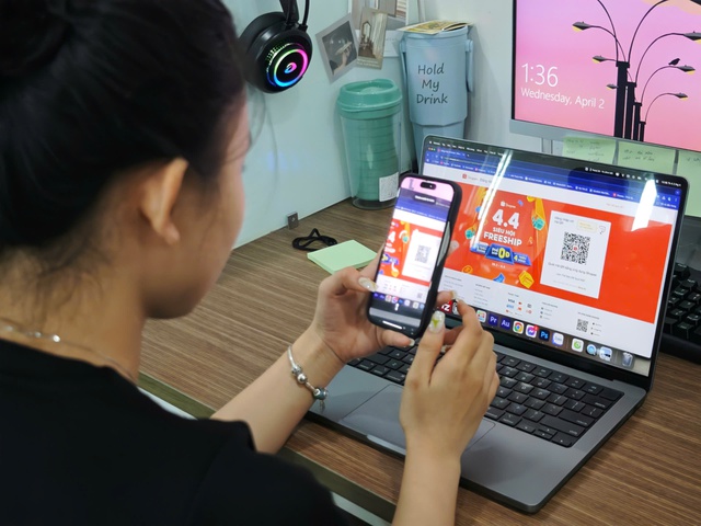 Dân mạng tìm mua gì nhiều nhất trên sàn Shopee, TikTok? - Ảnh 1. Dân mạng tìm mua gì nhiều nhất trên sàn Shopee, TikTok? - Ảnh 1.
