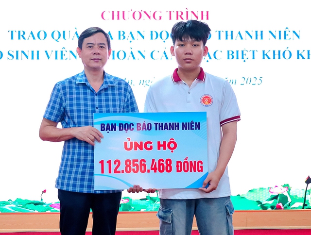 Trao, chuyển tiền bạn đọc giúp các hoàn cảnh khó khăn- Ảnh 1.