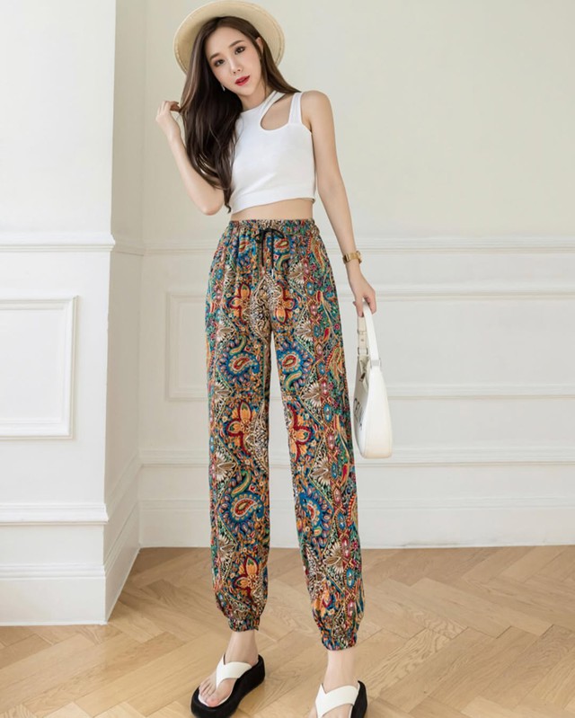 Phong cách ấn tượng với họa tiết thổ cẩm khi đi du lịch- Ảnh 4.