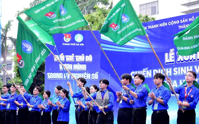 Tình nguyện Mùa hè xanh 2025: Giới trẻ Hà Nội chung tay số hóa cộng đồng - Ảnh 3.
