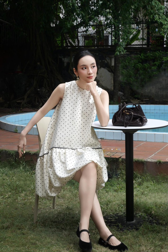  Khám phá tủ đồ giao mùa với cuộc chơi đa chất liệu - Ảnh 9.