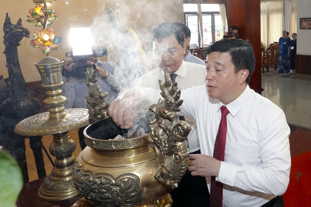 Bí thư Lâm Đồng Y Thanh Hà Niê Kđăm dự đại hội Đảng đặc khu Phú Quý- Ảnh 7.