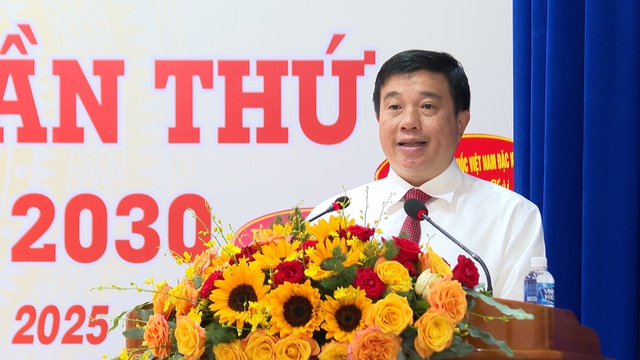Bí thư Lâm Đồng Y Thanh Hà Niê Kđăm dự đại hội Đảng đặc khu Phú Quý- Ảnh 2.