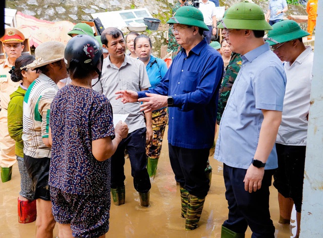 Hoang t&agrave;n sau lũ dữ - Ảnh 7.