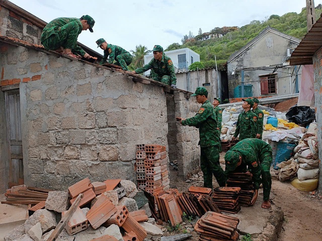 Gia Lai hoàn thành xây, sửa hơn 2.400 nhà cho gia đình liệt sĩ- Ảnh 1.