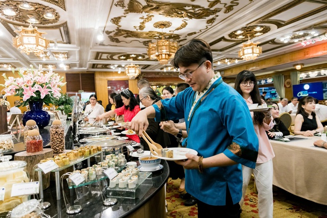 Đại Nghĩa khám phá những món chay tuyệt ngon trong mùa Vu Lan 2025 tại chay Garden - Ảnh 7. Đại Nghĩa khám phá những món chay tuyệt ngon trong mùa Vu Lan 2025 tại chay Garden - Ảnh 7.