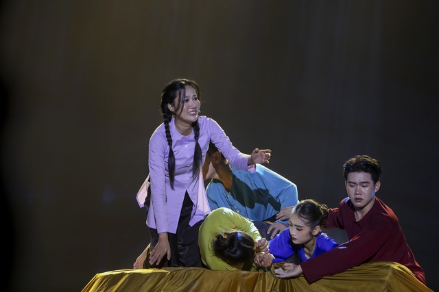 Nữ MC miền Tây gây chú ý ở 'Tình bolero' là ai?- Ảnh 2. Nữ MC miền Tây gây chú ý ở 'Tình bolero' là ai?- Ảnh 2.