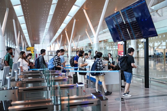 L&agrave;m thủ tục bay kh&ocirc;ng giấy tờ tại nh&agrave; ga T3 nhanh ch&oacute;ng ra sao?- Ảnh 8.