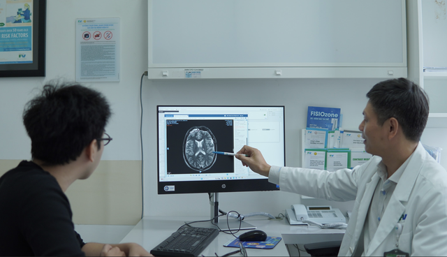 BS.CKII Trần Lương Anh: 'Điều gì tốt nhất cho bệnh nhân thì làm'- Ảnh 2. BS.CKII Trần Lương Anh: 'Điều gì tốt nhất cho bệnh nhân thì làm'- Ảnh 2.