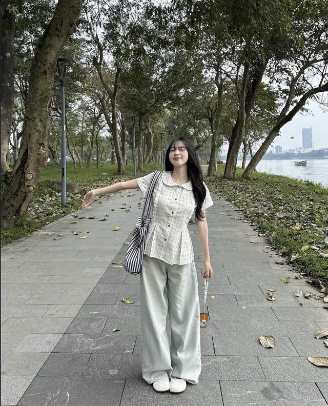 Áo cổ sen vừa nữ tính lại pha chút hoài cổ- Ảnh 3.