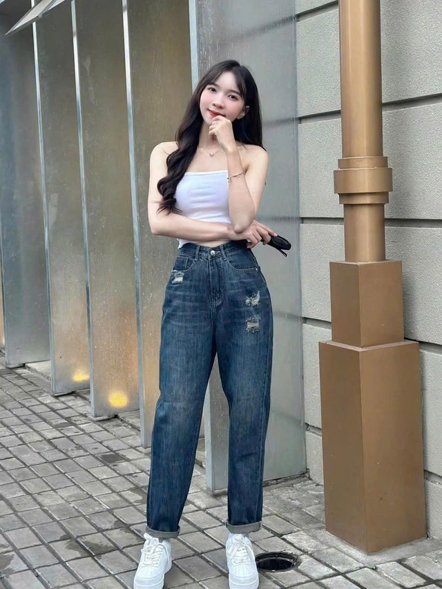 Khi sự bụi bặm lên ngôi cùng quần jeans rách- Ảnh 4. Khi sự bụi bặm lên ngôi cùng quần jeans rách- Ảnh 4.