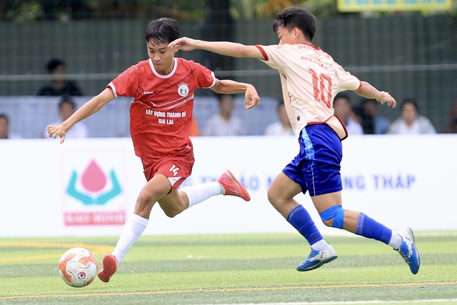 Chung kết ‘trong mơ' bóng đá sinh viên Cúp Trường Đại học Đồng Tháp- Ảnh 3. Chung kết ‘trong mơ' bóng đá sinh viên Cúp Trường Đại học Đồng Tháp- Ảnh 3.