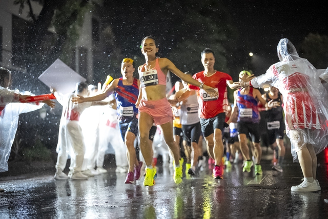 Điều gì tạo nên sức hút của giải marathon quốc tế Hà Nội mùa 4? Điều gì tạo nên sức hút của giải marathon quốc tế Hà Nội mùa 4?