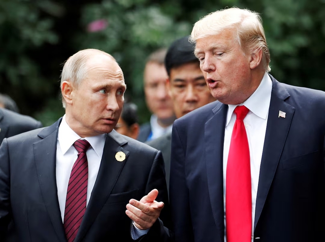 Ông Trump rút ngắn thời hạn cho Nga về Ukraine Ông Trump rút ngắn thời hạn cho Nga về Ukraine